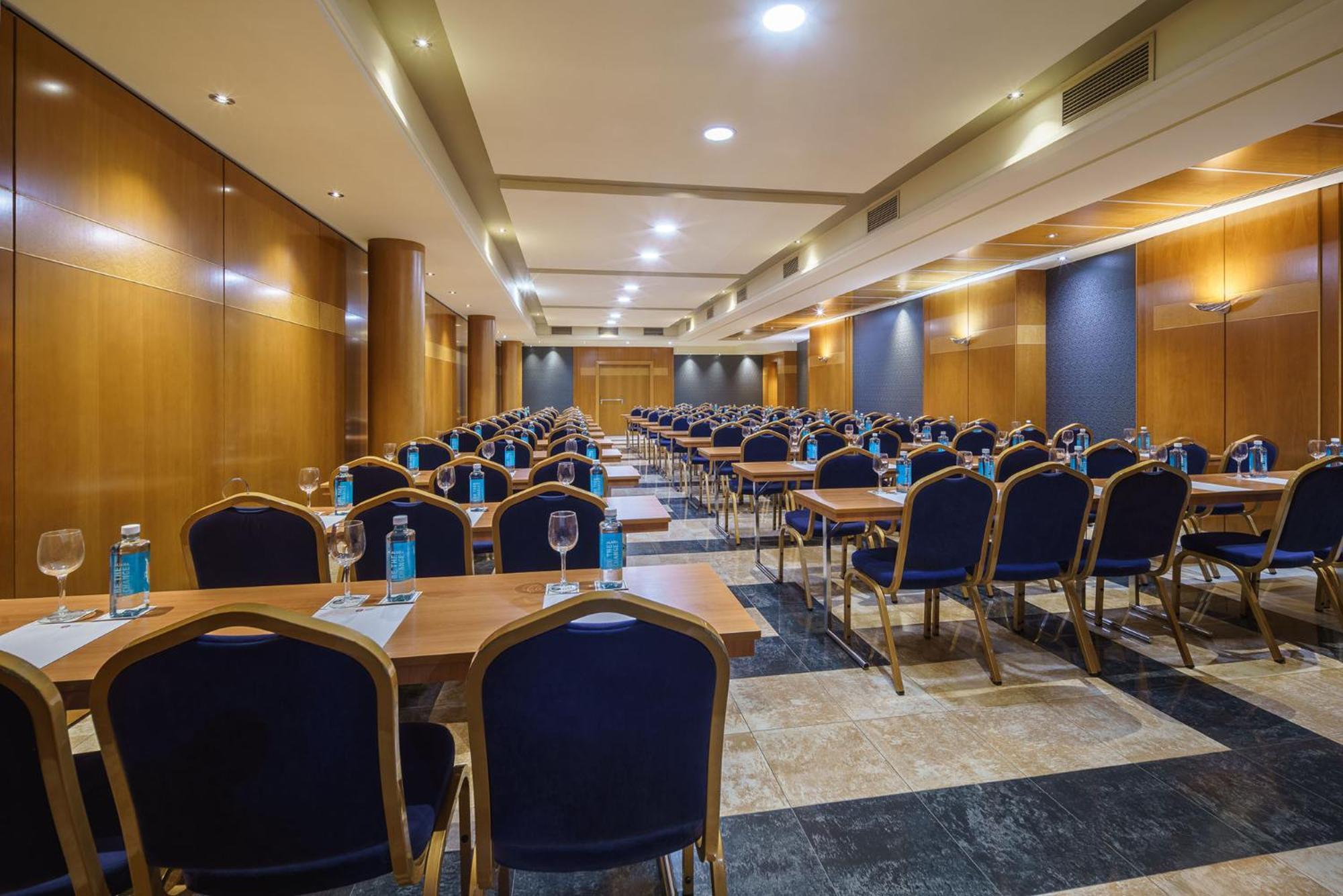 Exe Almeria Centro Екстер'єр фото