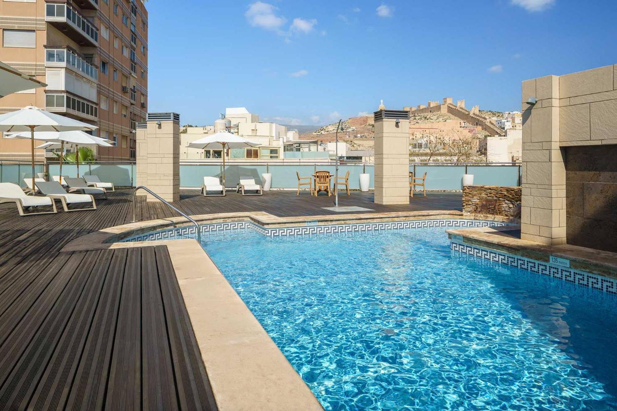 Exe Almeria Centro Екстер'єр фото
